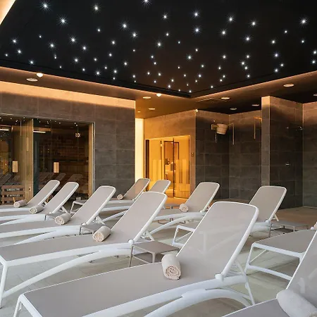 Hotel Gerardus 4*